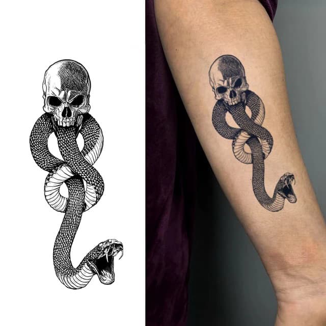 Skull threaded by a coiled cobra