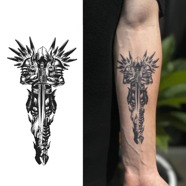 Crowned warrior with broadsword and rays