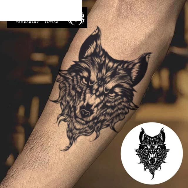 Lone wolf head with piercing eyes