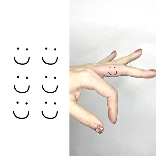 Finger smile — view 1