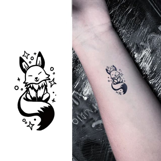 Starry fox cub — view 1